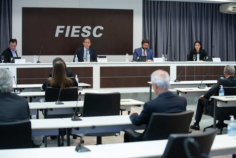 Fórum InvestSC e Conselho da Economia Fiesc encerram Semana da Indústria