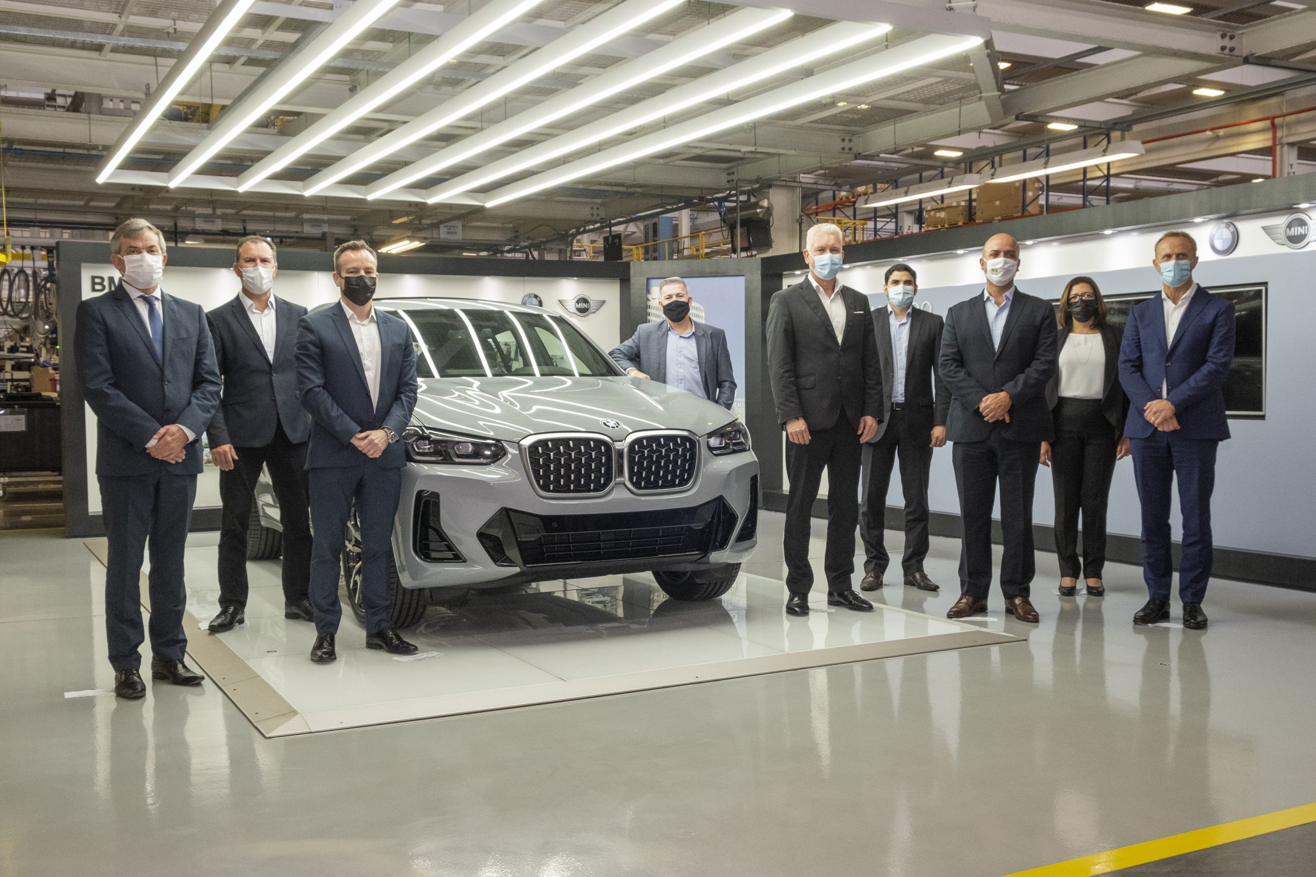 BMW anuncia aporte de R$ 500 mi na unidade de SC e tem apoio do Governo do Estado