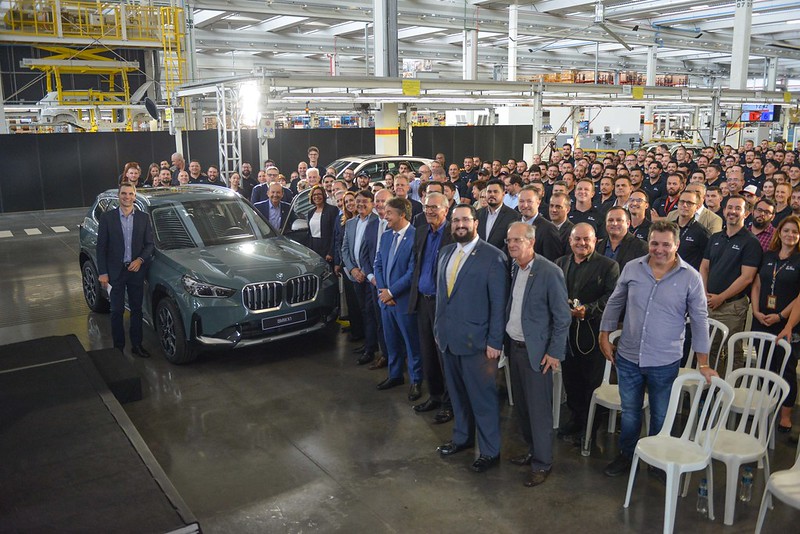 Governador e secretário conhecem novo modelo da BMW fabricado em Araquari