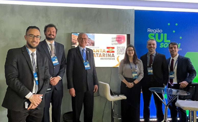 Gobierno participa del mayor evento para atraer inversión extranjera en Brasilia