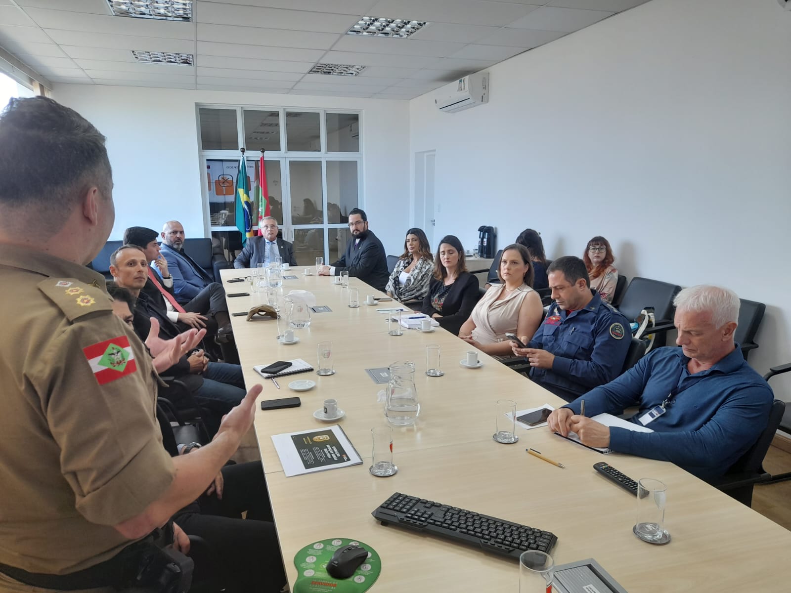 Estación Verano: Estado reúne secretarías, fuerzas de seguridad y consulados para abordar acciones preventivas