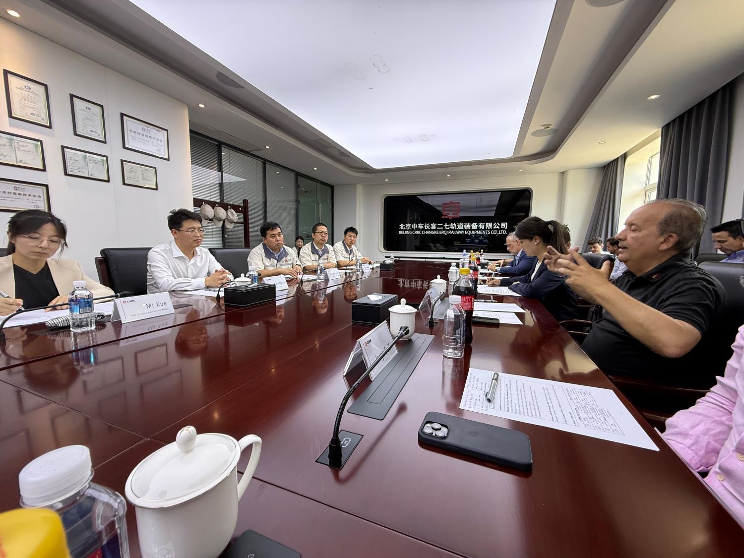 Governador Jorginho Mello reforça projeto de ferrovia ligando o Oeste aos portos e estuda nova linha paralela à Via Mar – Foto: Divulgação / SECOM